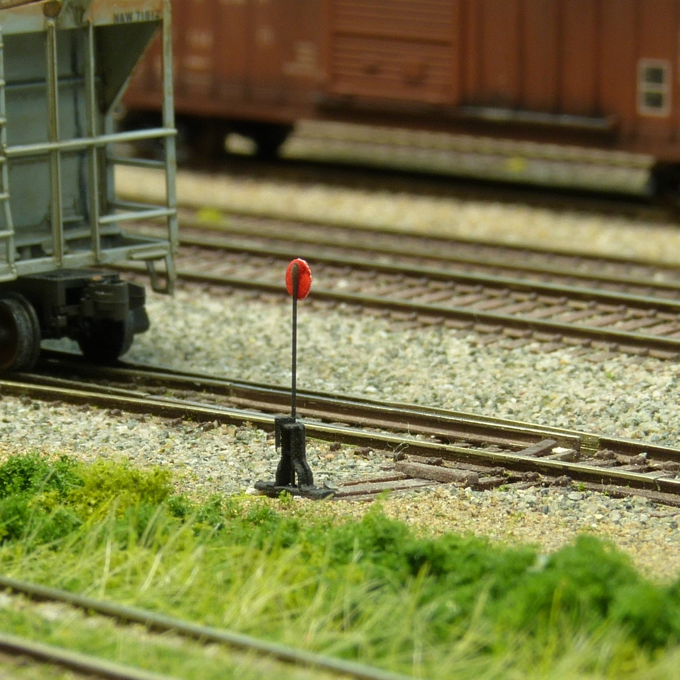 n scale switch machines